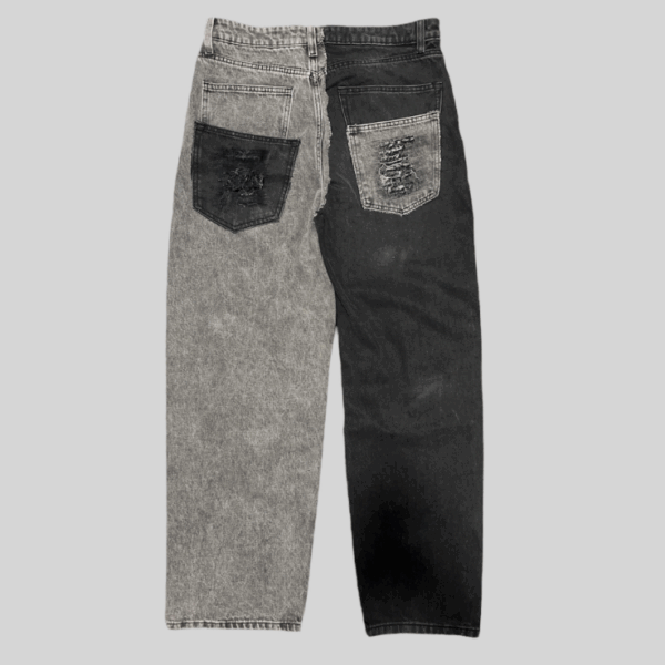 COLORBLOCKED DISTRESSED JEANS - Image 2